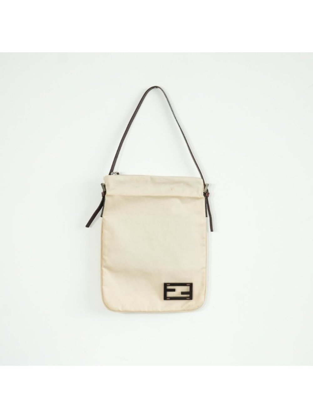 Fendi Beige Cloth Shoulder Bag - Picture 4 of 12